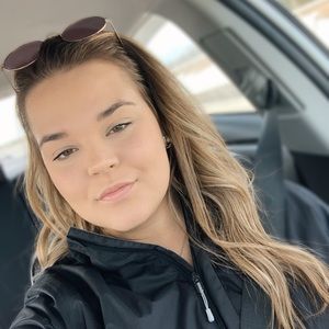 Meet your Posher, Jolyane